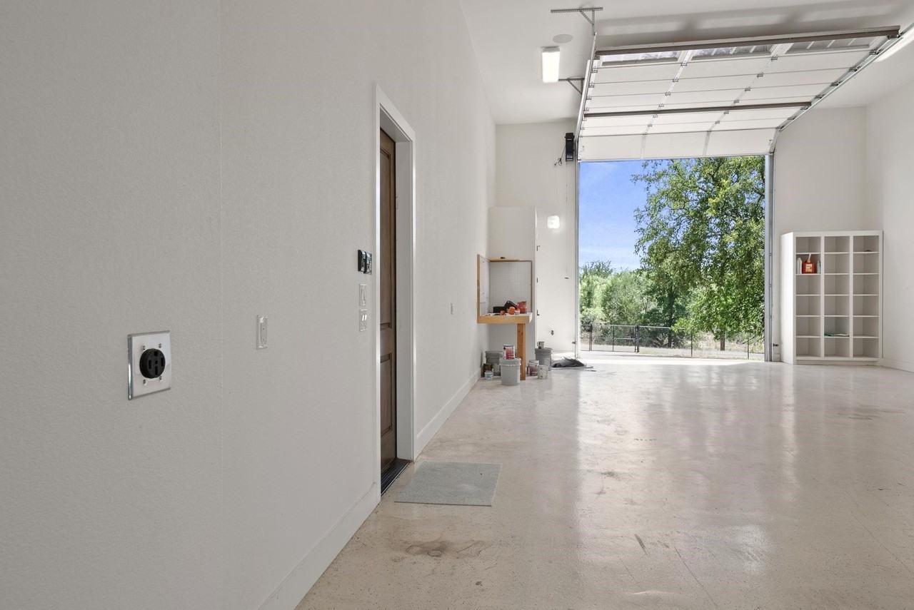 2924 Candace Cir - Photo 7 of 31