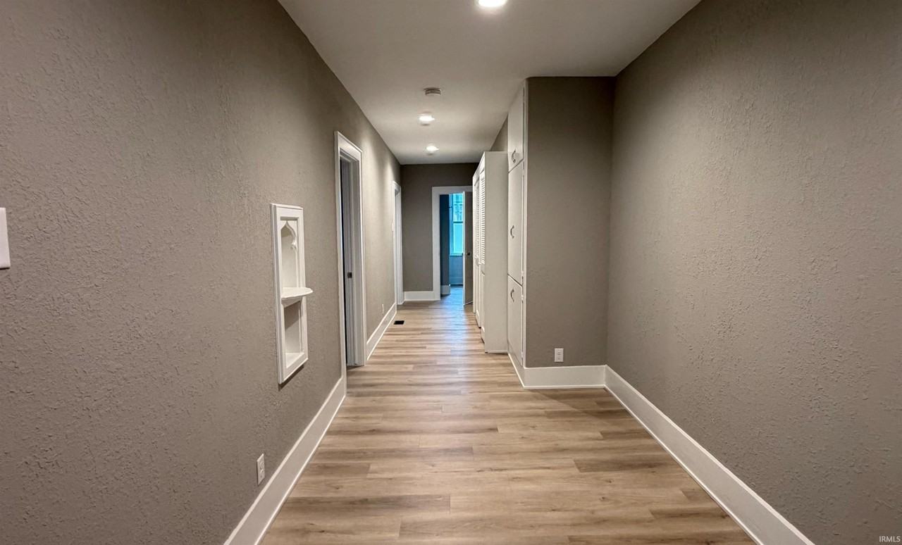 112 E Center St #B - Photo 4 of 10