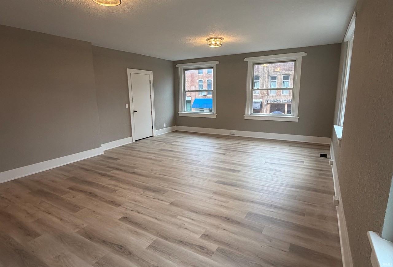 112 E Center St #B - Photo 5 of 10