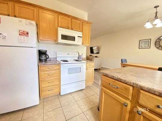 E 300 North St #I4 - Photo 7 of 16