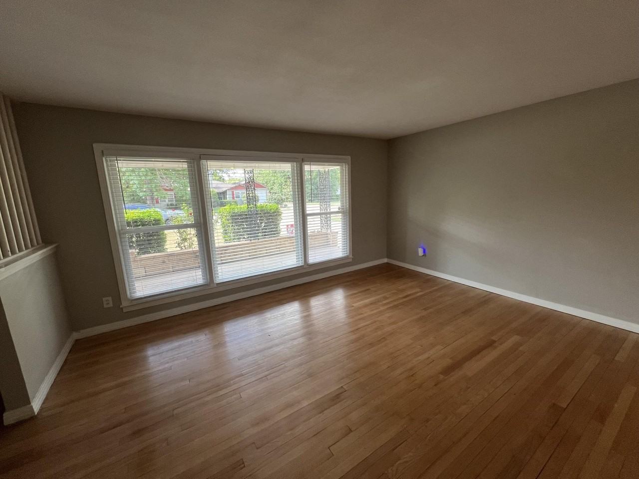 3608 28th St - Photo 4 of 26