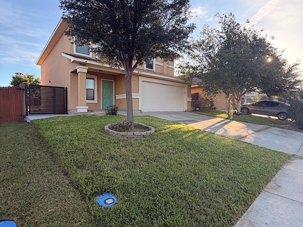6118 Fraile Dr - Photo 2 of 23
