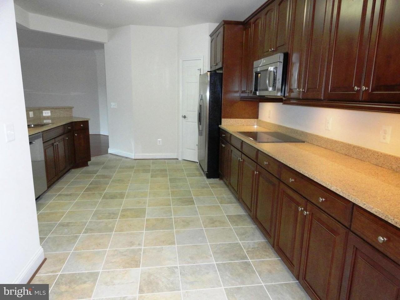 3100 Stone Cliff Dr - Photo 5 of 24