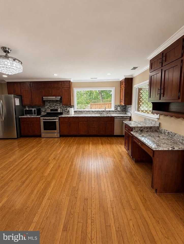 816 Crothers Ln - Photo 6 of 50