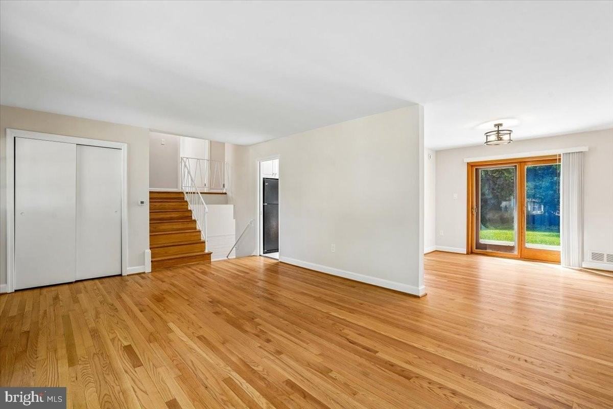 5006 Benton Ave - Photo 6 of 40