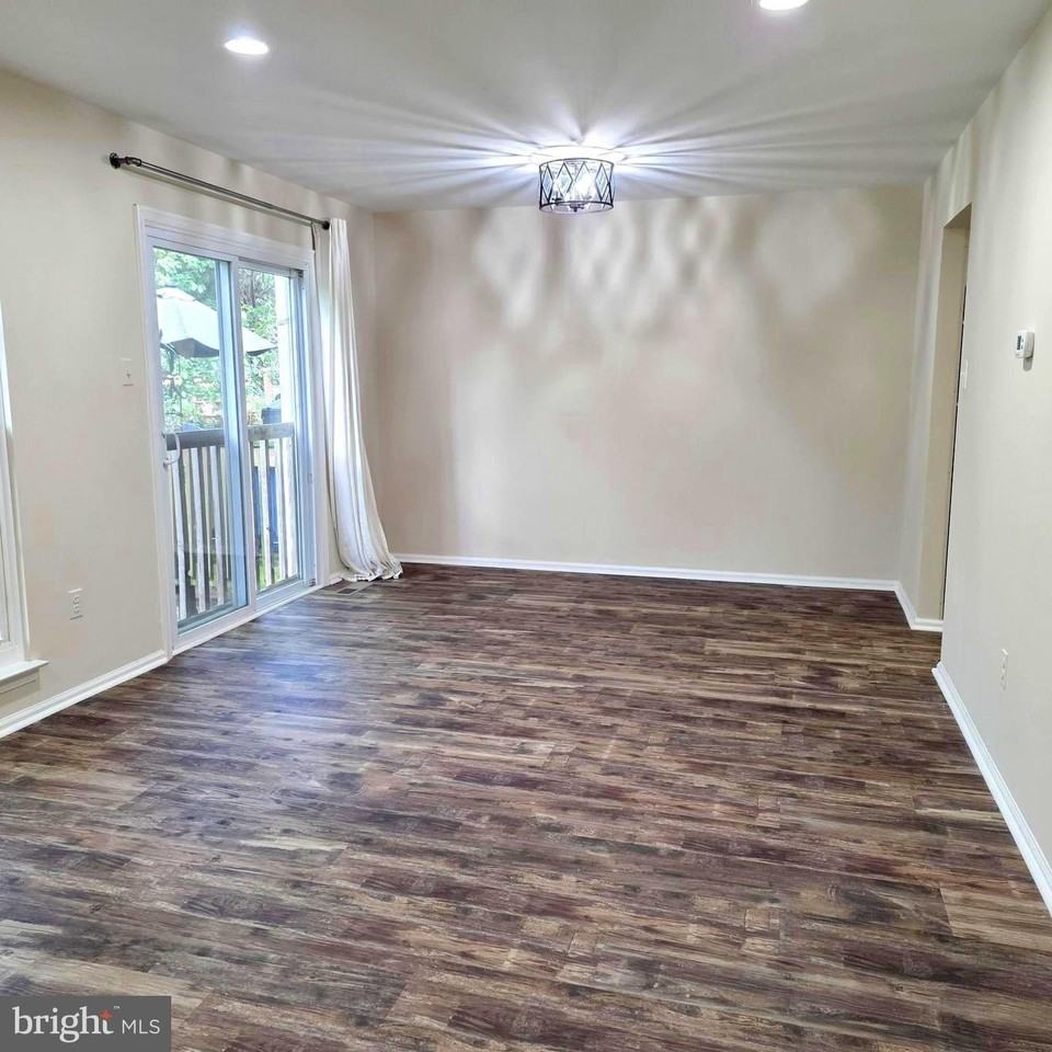 17325 Sandy Knoll Dr - Photo 4 of 23