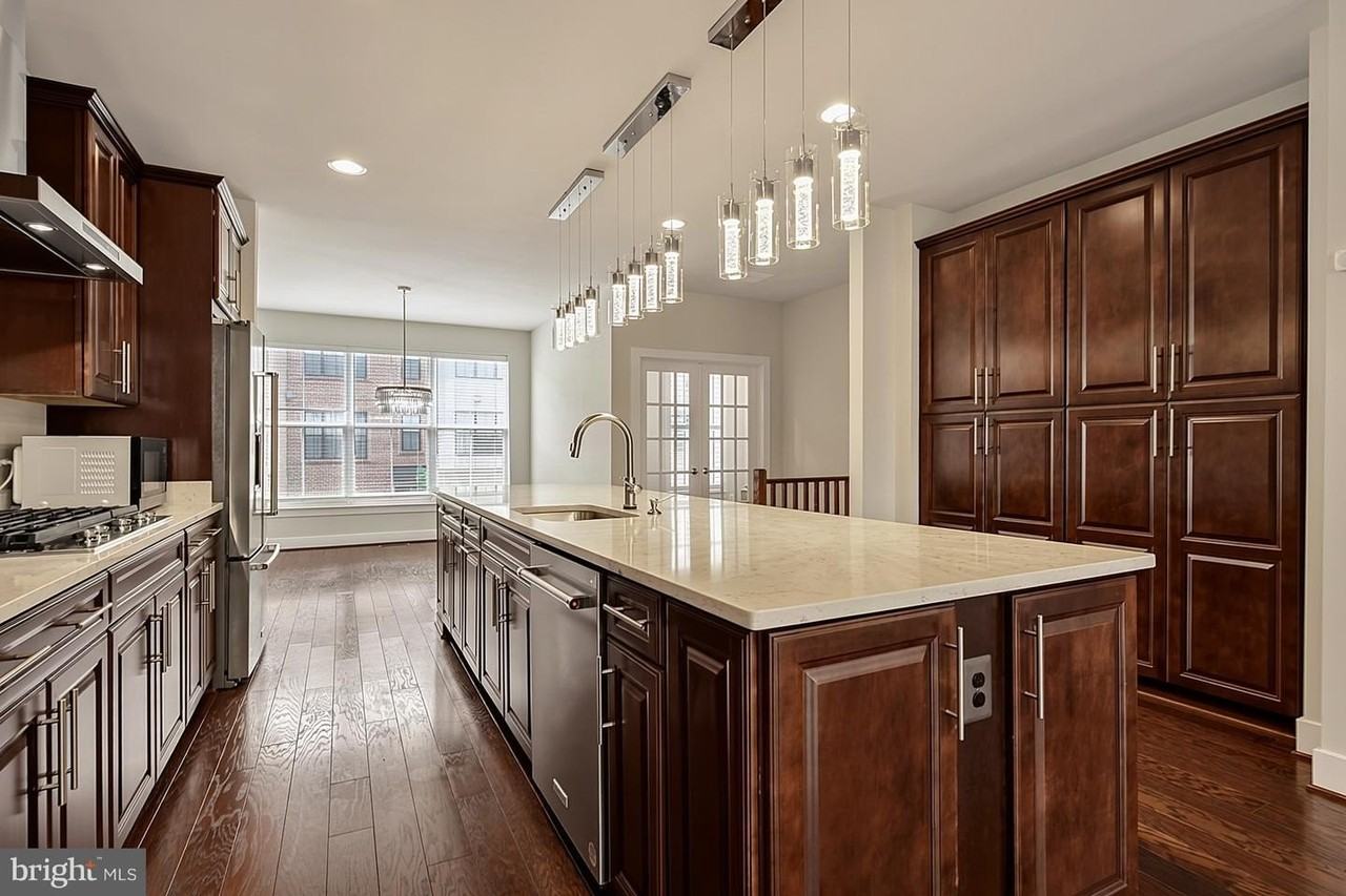 6230 Almerico Pl - Photo 3 of 50