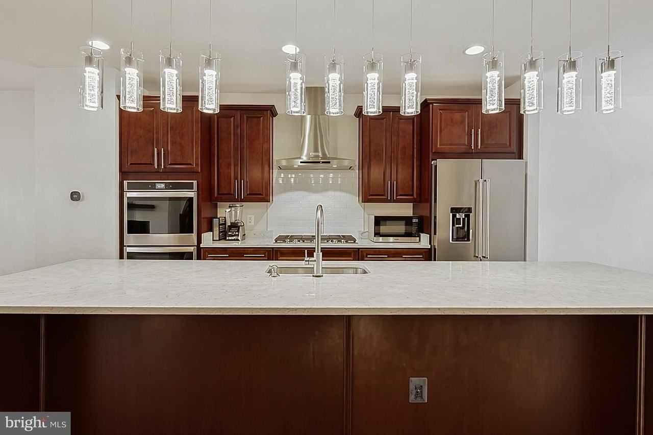 6230 Almerico Pl - Photo 4 of 50