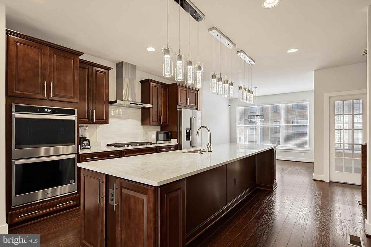 6230 Almerico Pl - Photo 5 of 50