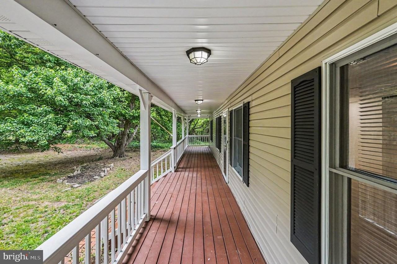 78 Woodmount Dr - Photo 5 of 39