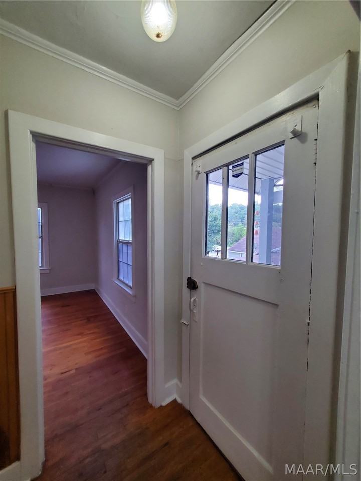 227B Doster St - Photo 3 of 18