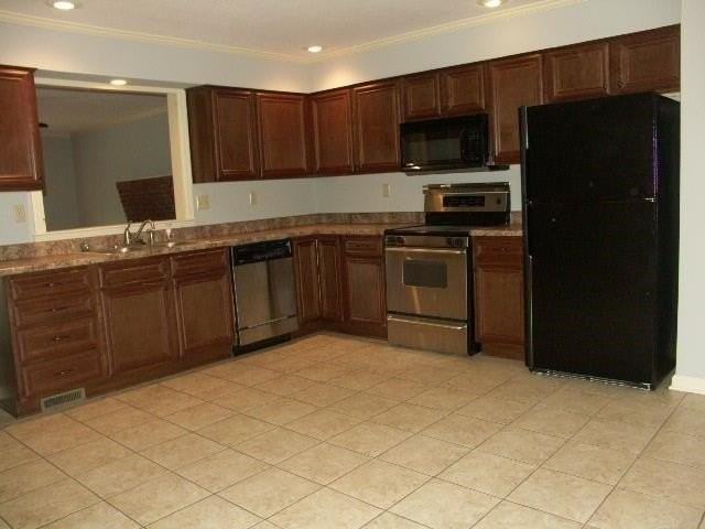 74 N Mclean Blvd #74 - Photo 3 of 3