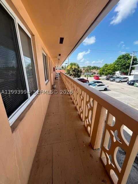 1151 W 28th St #9 - Photo 6 of 21