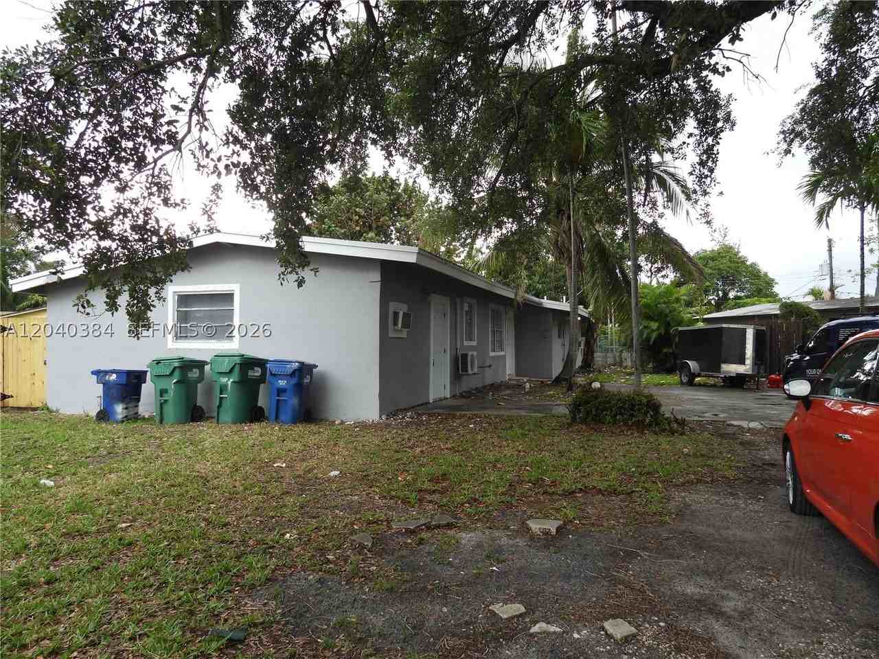 1572 Ne 149th St #A - Photo 4 of 17