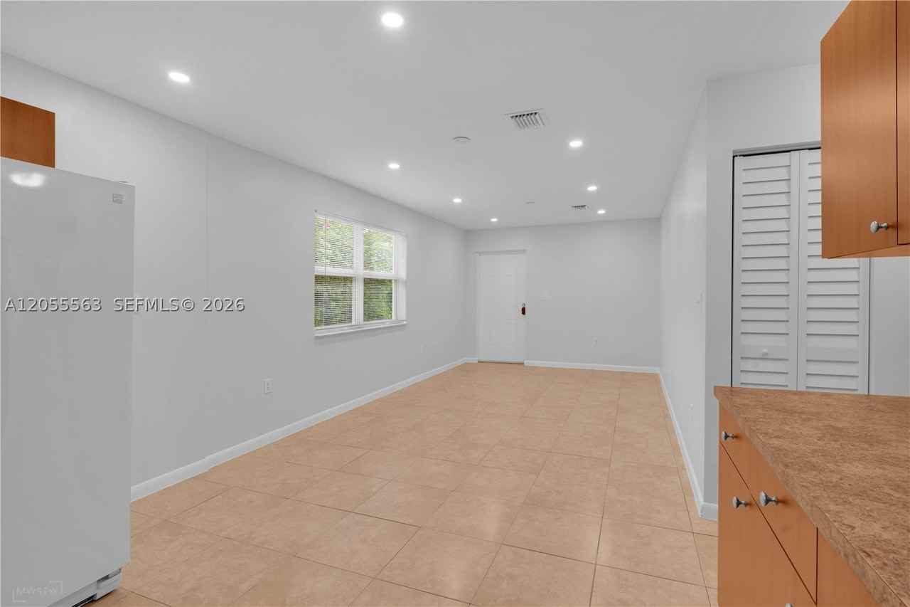 1451 Nw 51st Ter #1451 - Photo 4 of 20