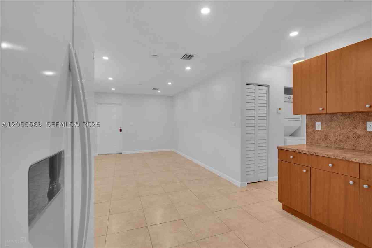 1451 Nw 51st Ter #1451 - Photo 7 of 20