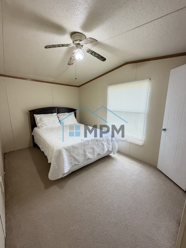 412 Balboa Dr #1 - Photo 5 of 9