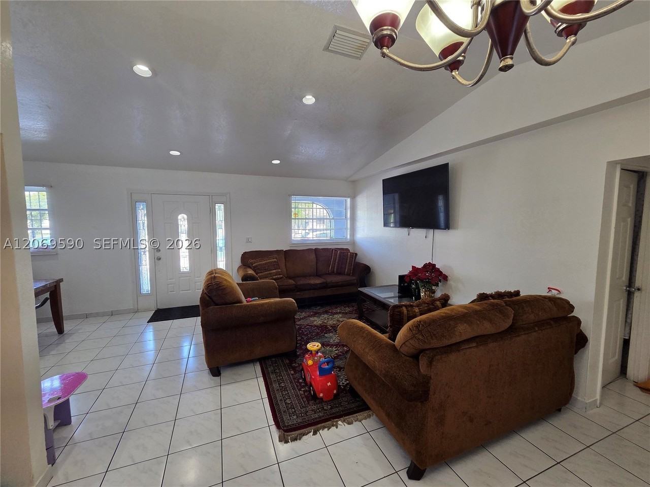 7825 W 4th Ln #0 - Photo 3 of 21