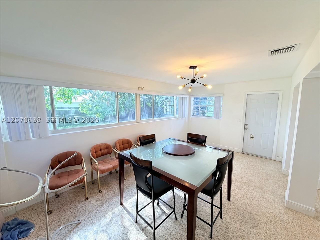 18711 Nw 24th Ave - Photo 5 of 20