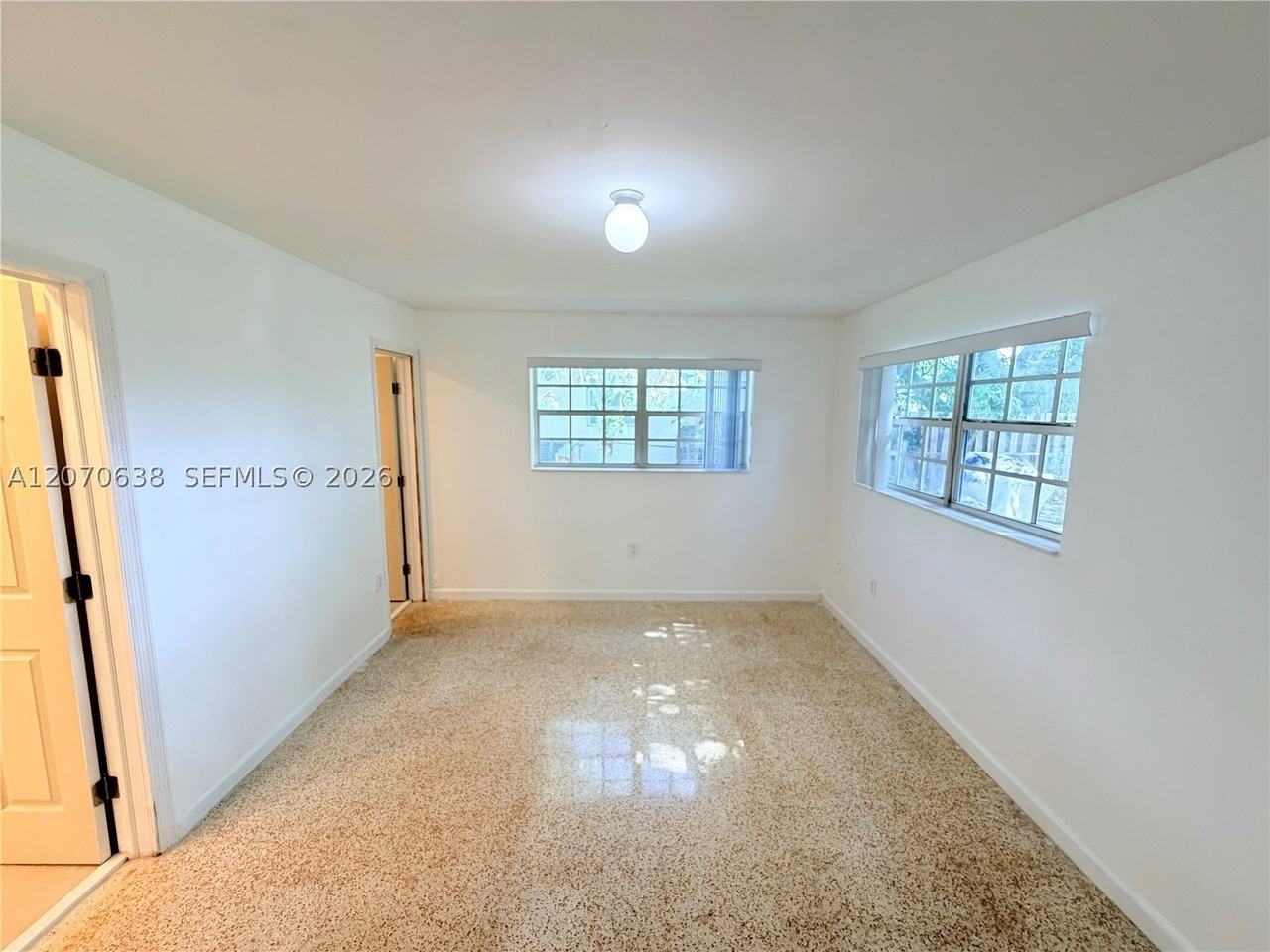18711 Nw 24th Ave - Photo 7 of 20