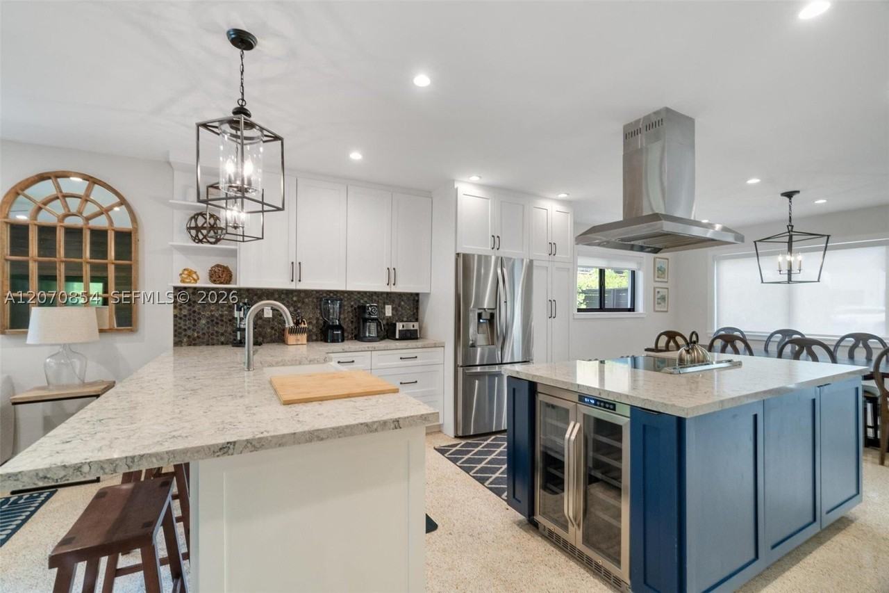 1348 Sw 15th St - Photo 5 of 34