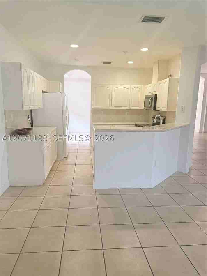 14918 Sw 15th Ln #0 - Photo 2 of 4