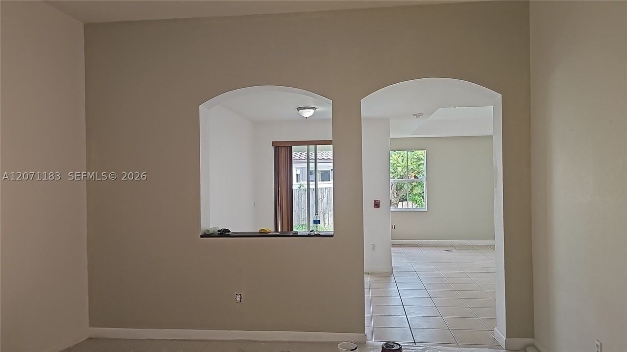 14918 Sw 15th Ln #0 - Photo 4 of 4