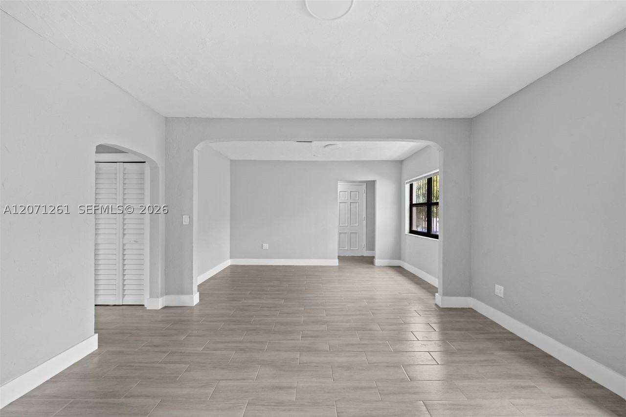 1227 Nw 27th St #1227 - Photo 7 of 30