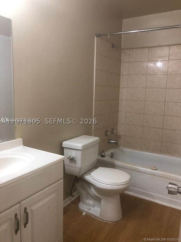 5840 Nw 21st St #42A - Photo 7 of 10