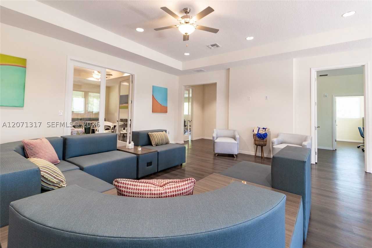 8247 Tanager Sq #301 - Photo 6 of 20