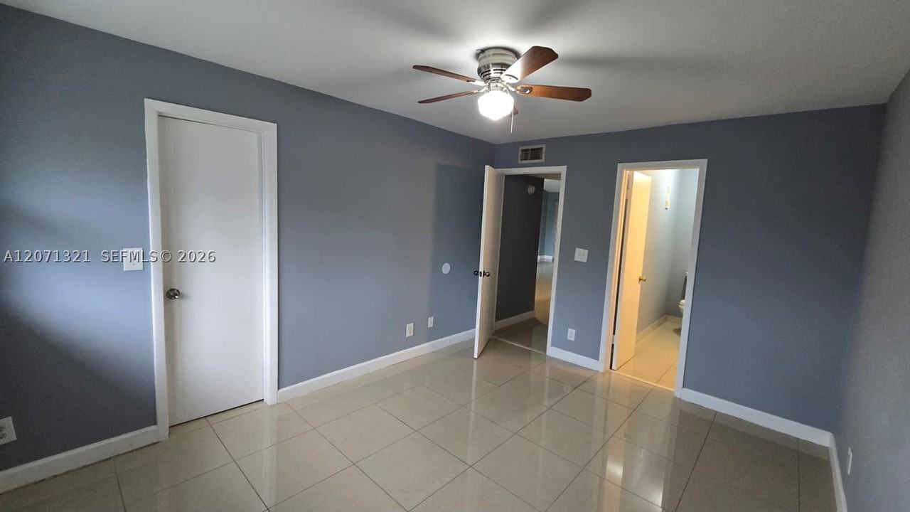 8787 Nw 39th St - Photo 7 of 20