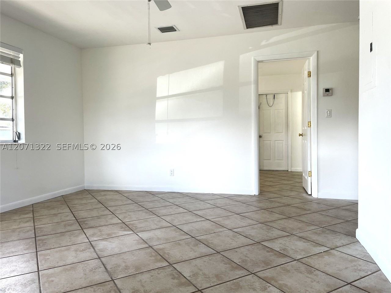 225 Nw 23rd St #1 - Photo 5 of 17