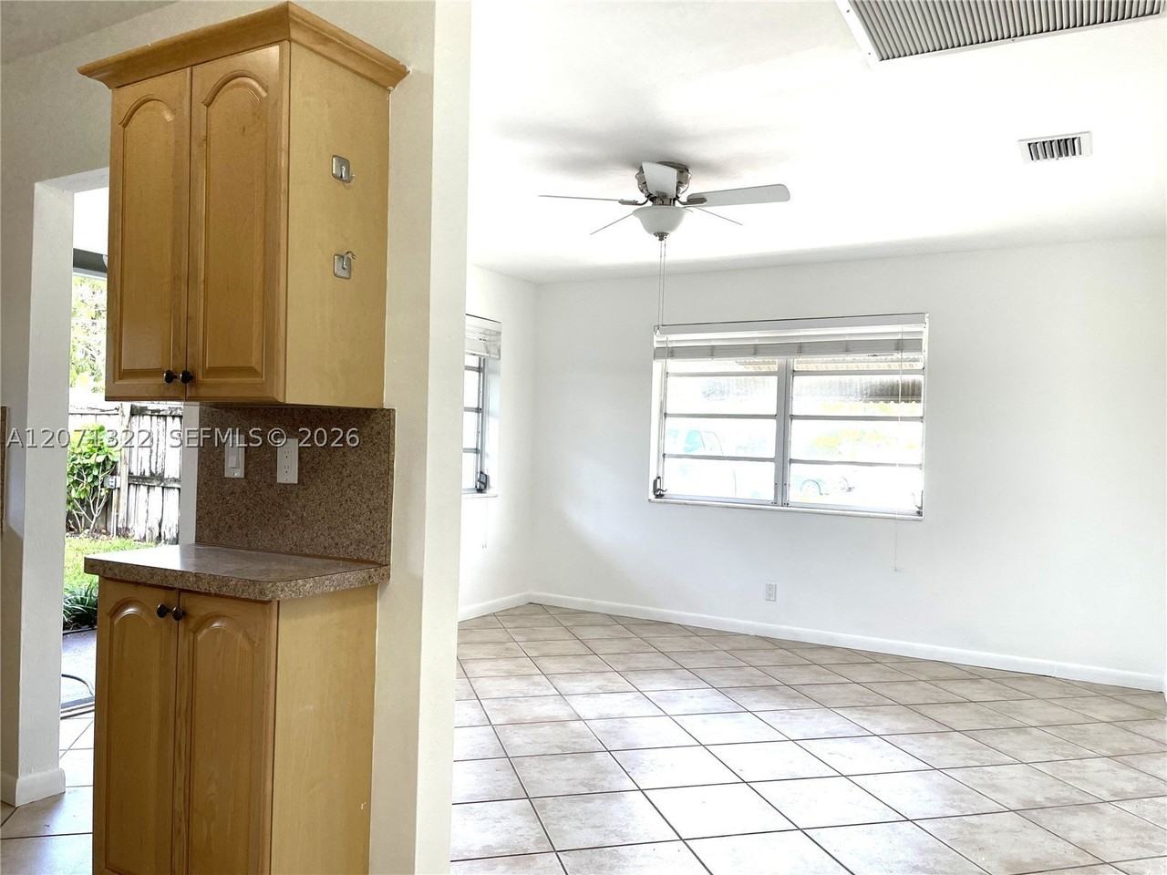 225 Nw 23rd St #1 - Photo 7 of 17