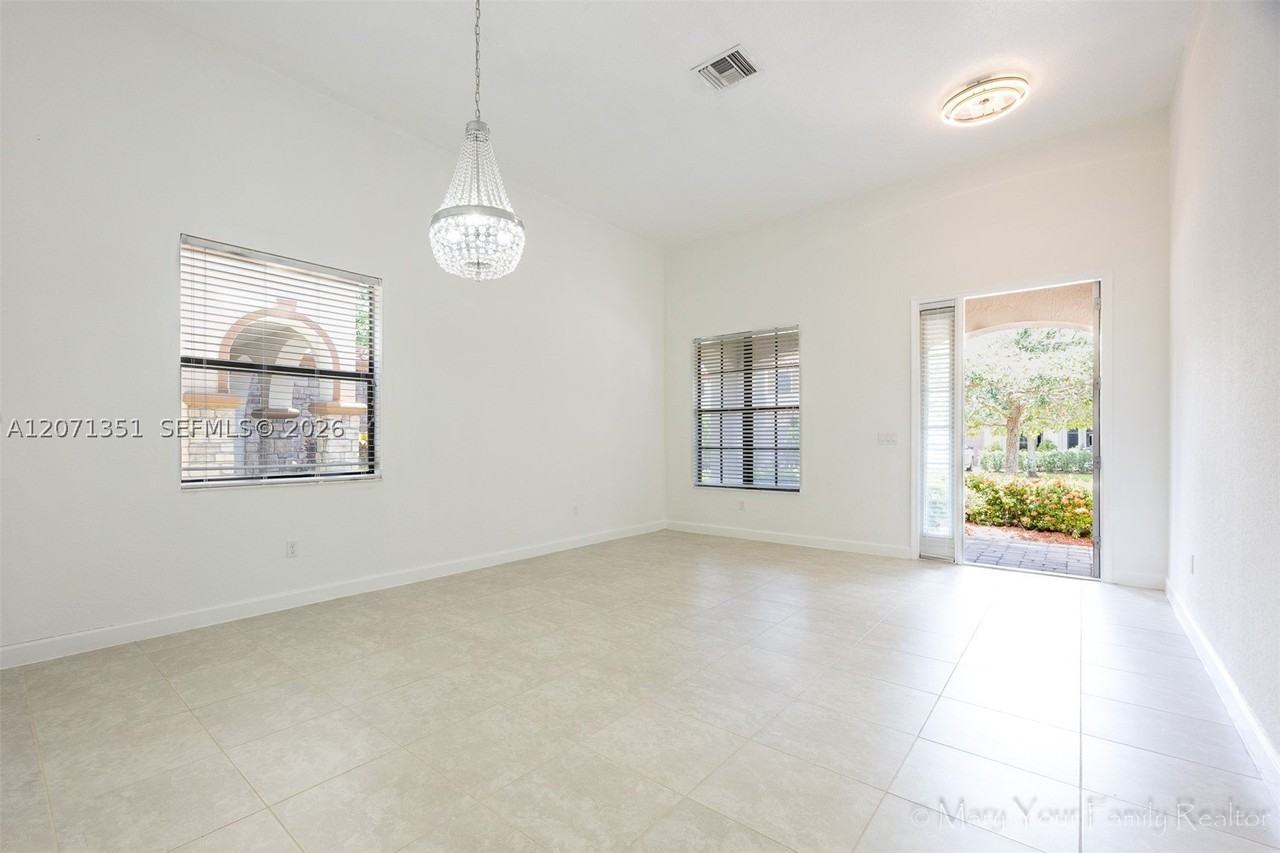 3841 Aspen Leaf Dr #0 - Photo 4 of 33