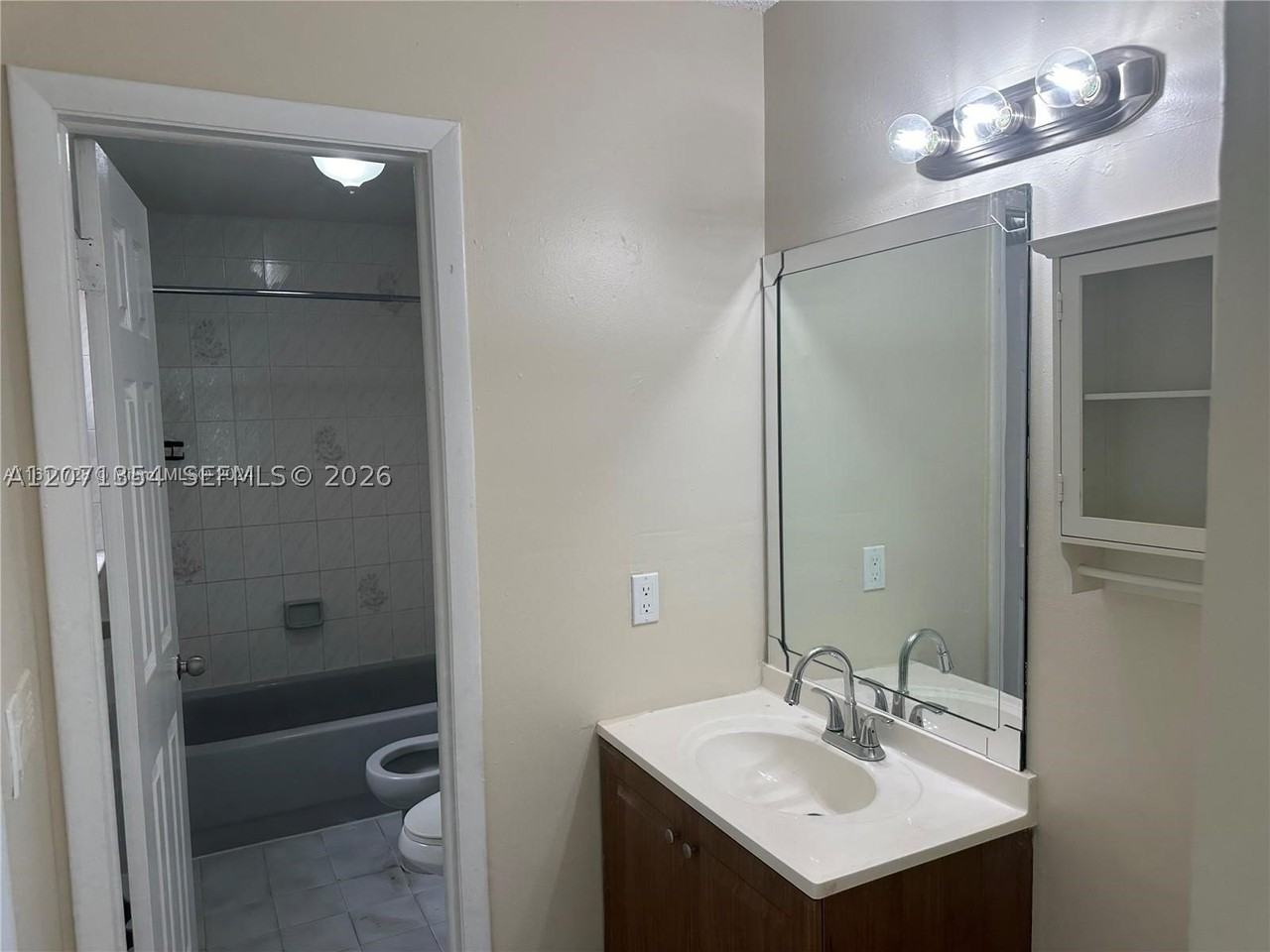 6991 Nw 169th Ter - Photo 4 of 11