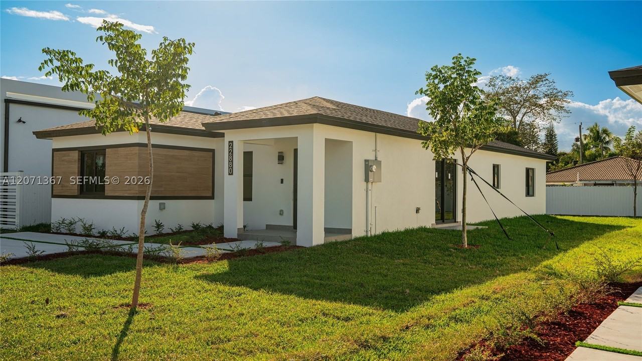 22860 Sw 122nd Pl - Photo 2 of 25