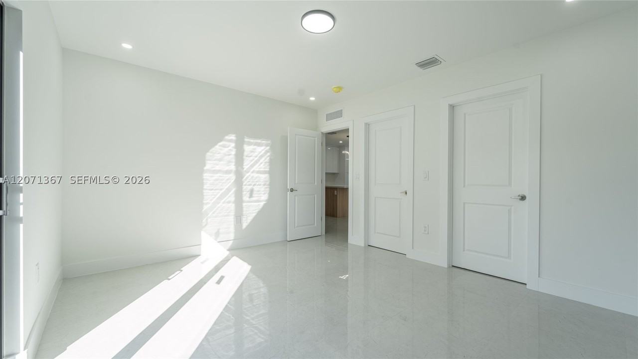 22860 Sw 122nd Pl - Photo 6 of 25