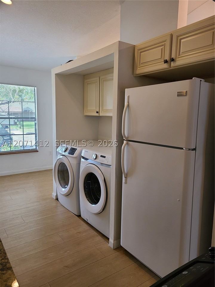 10520 Buttonwood Ave #10520 - Photo 5 of 14