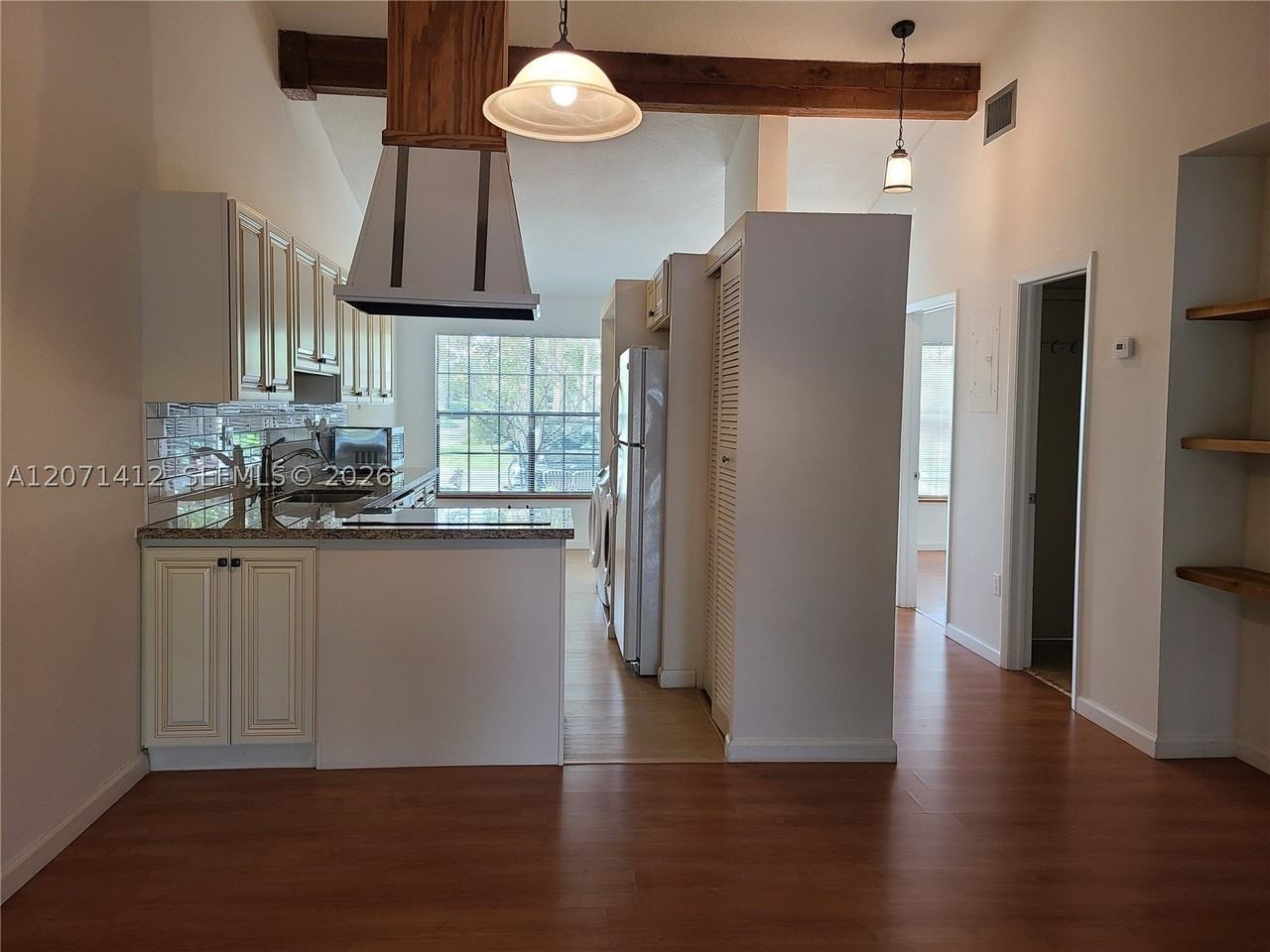 10520 Buttonwood Ave #10520 - Photo 7 of 14