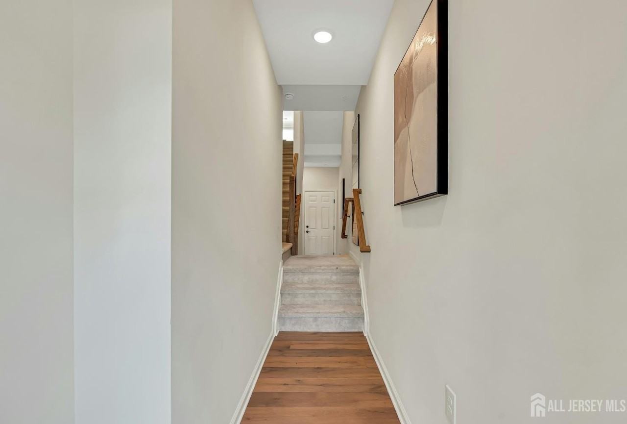 610 Sadie Cir - Photo 6 of 28