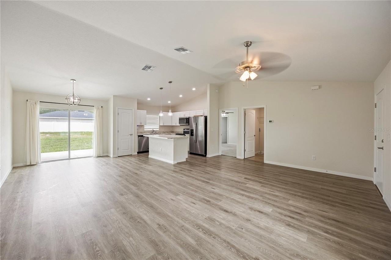 476 Marion Oaks Pass - Photo 6 of 17