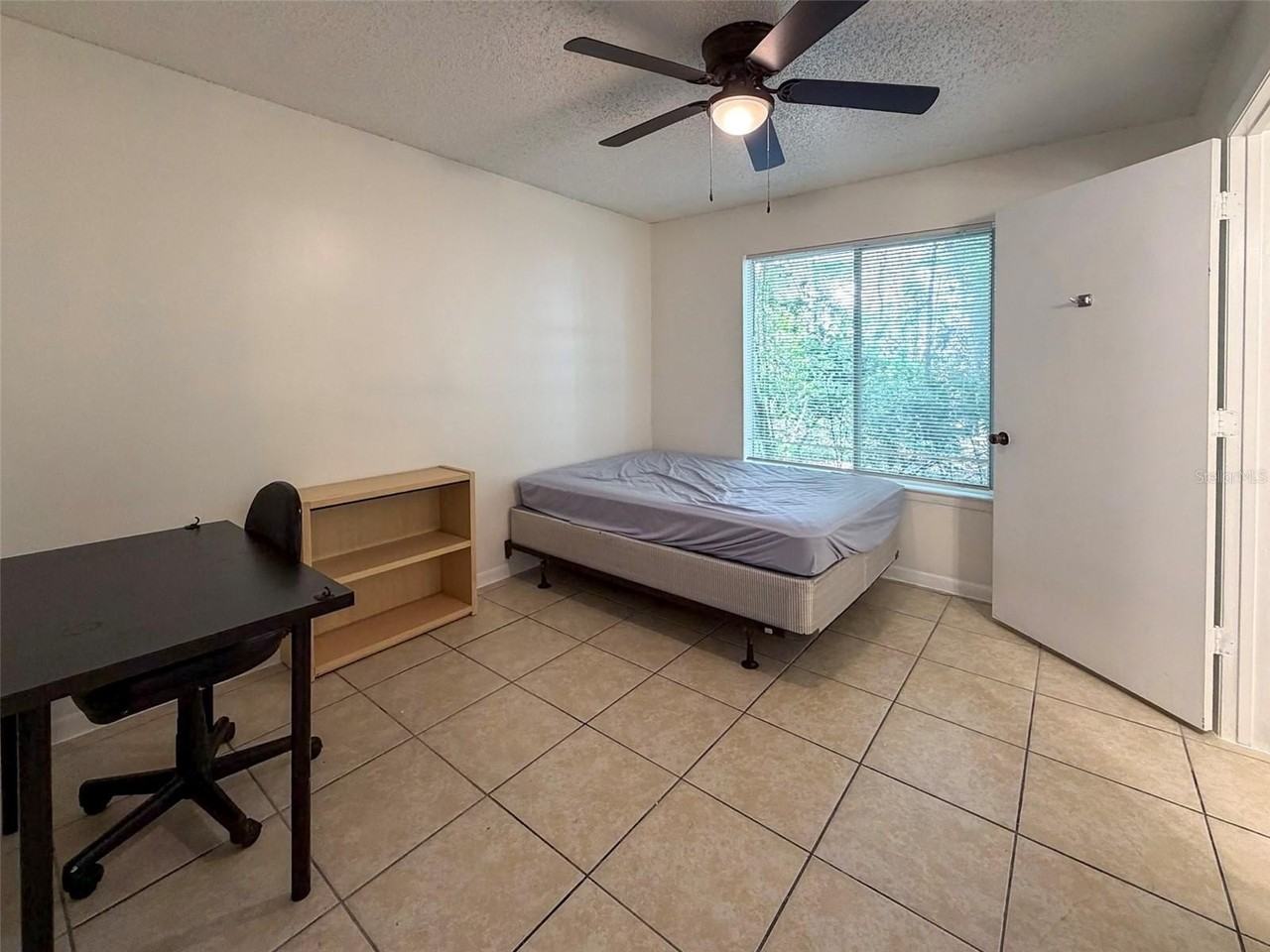3921 Sw 34th St #301 - Photo 7 of 31