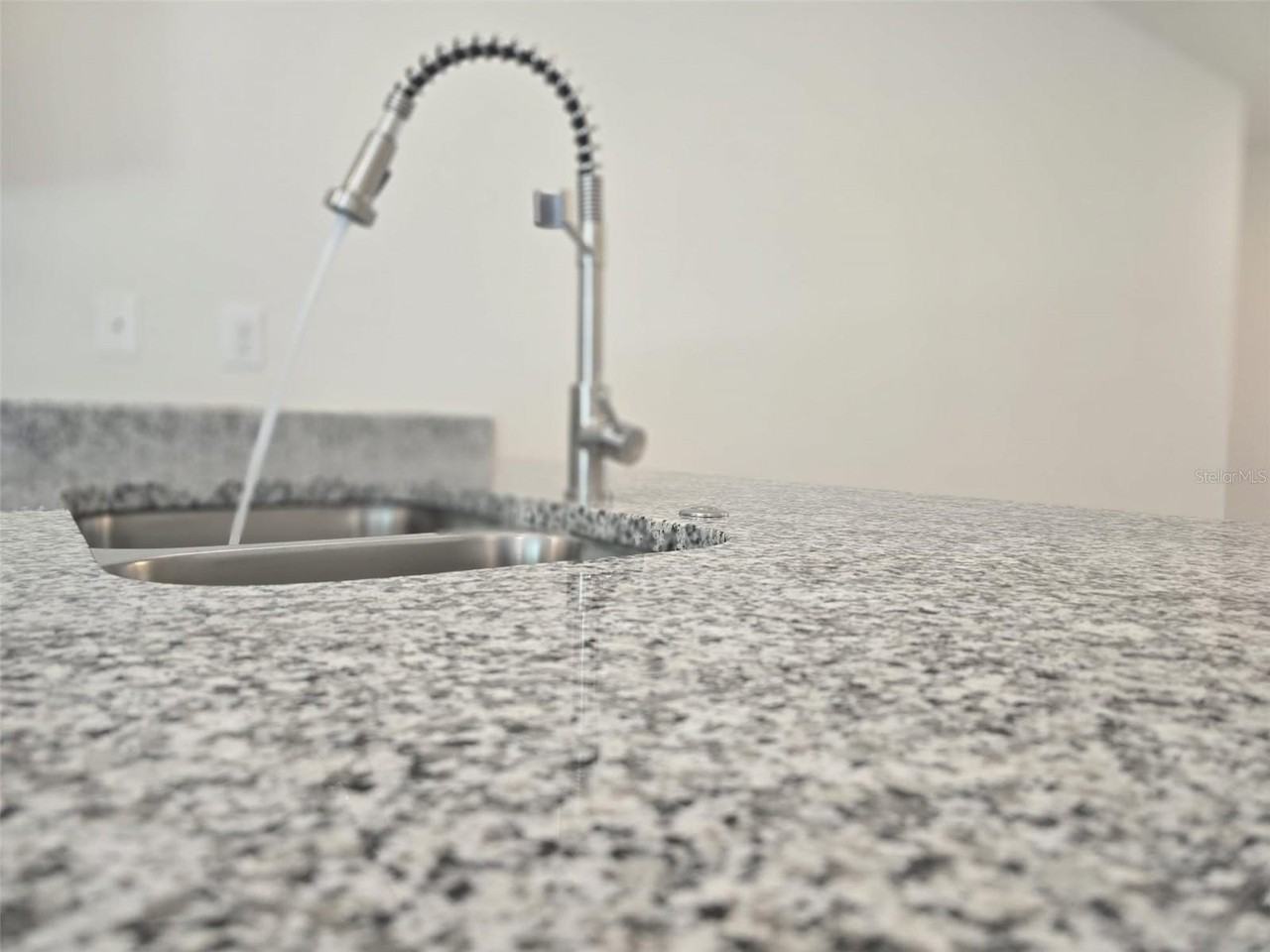 2025 Dunbar St #2025 - Photo 4 of 12