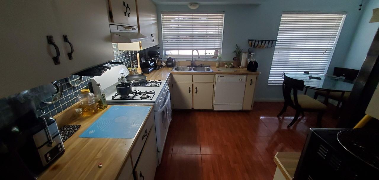 Bay Leaf Dr - Photo 3 of 9