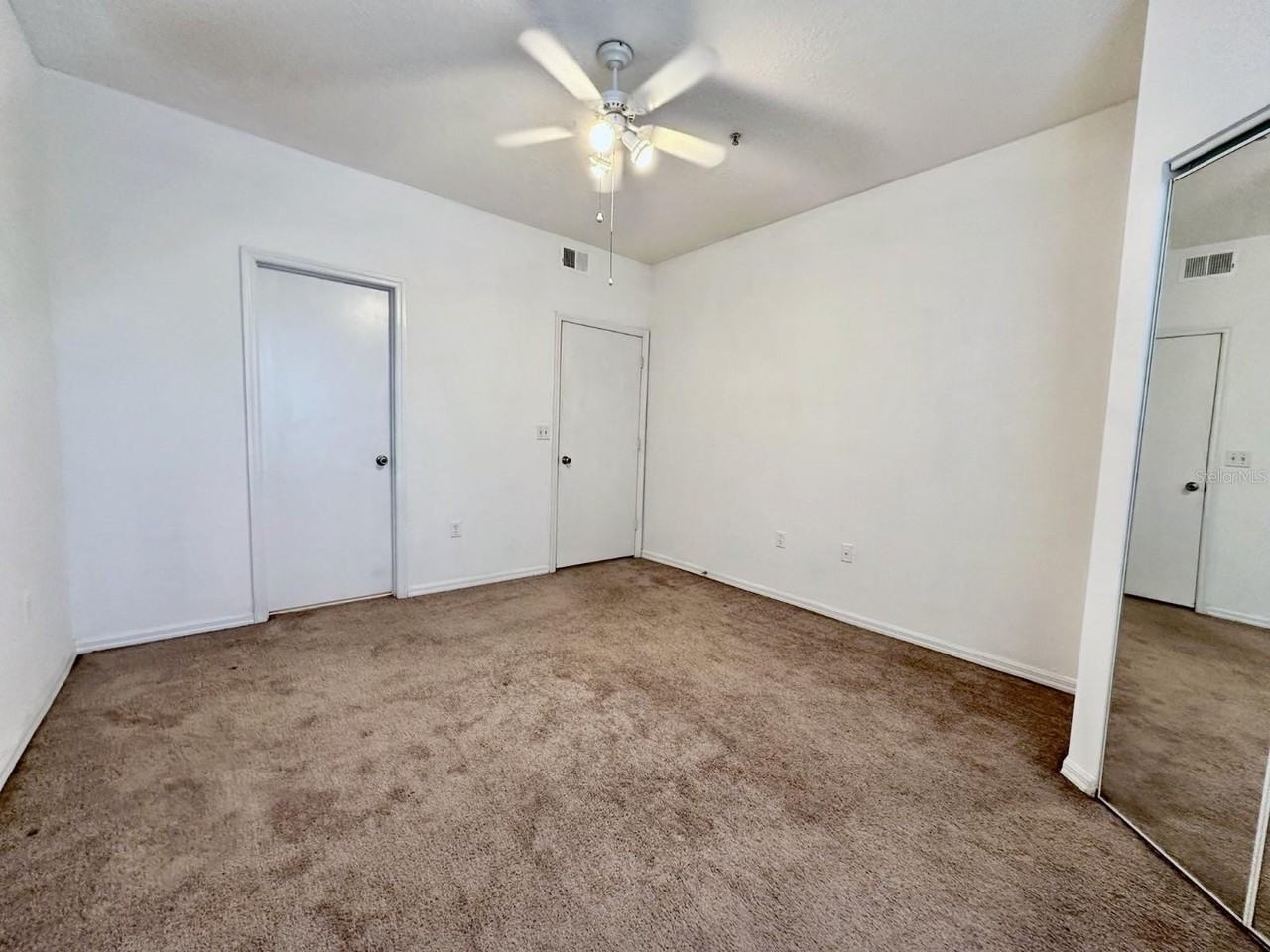 5518 Metrowest Blvd #11-205 - Photo 3 of 12