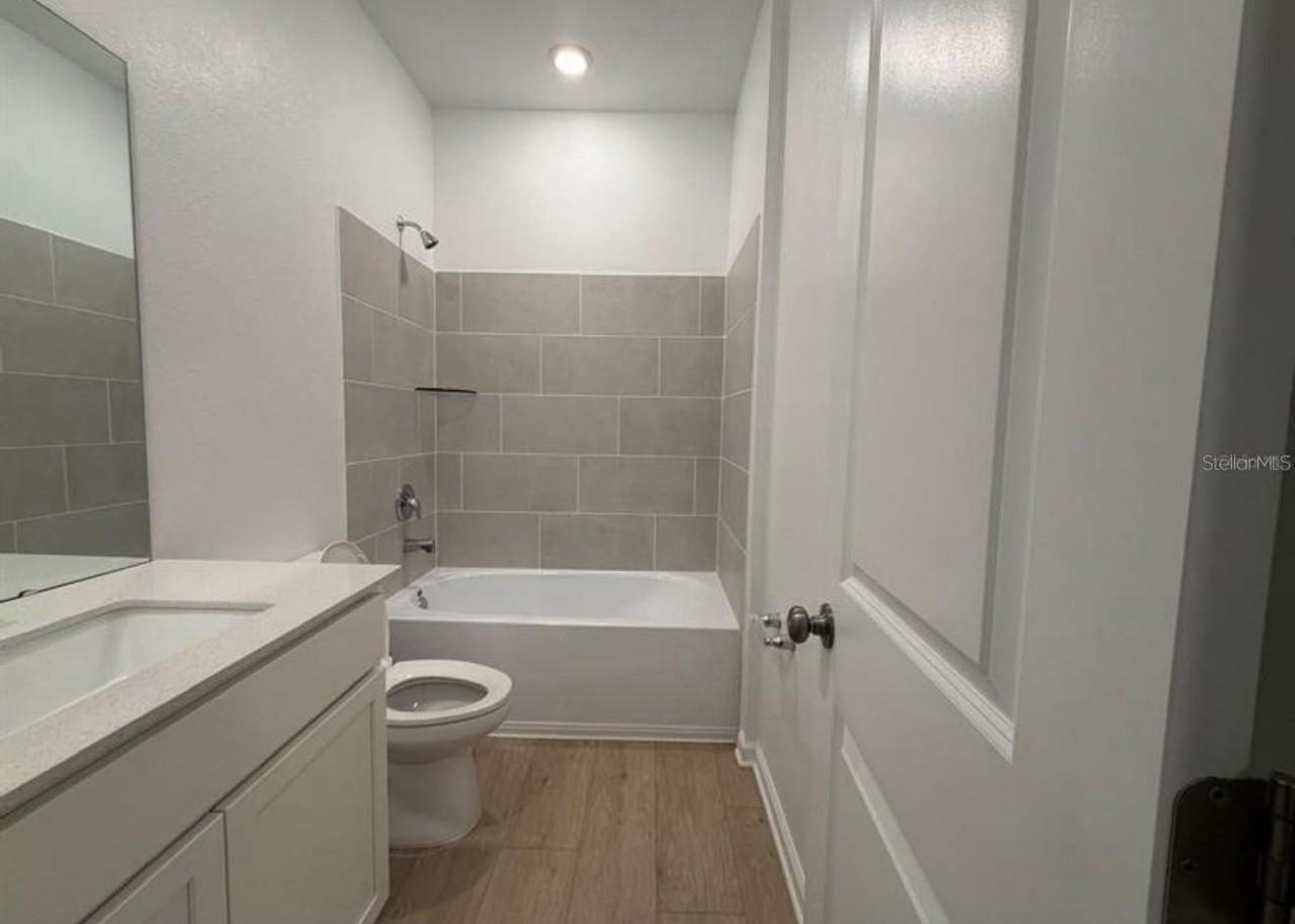 1607 Loxley Trl - Photo 6 of 16