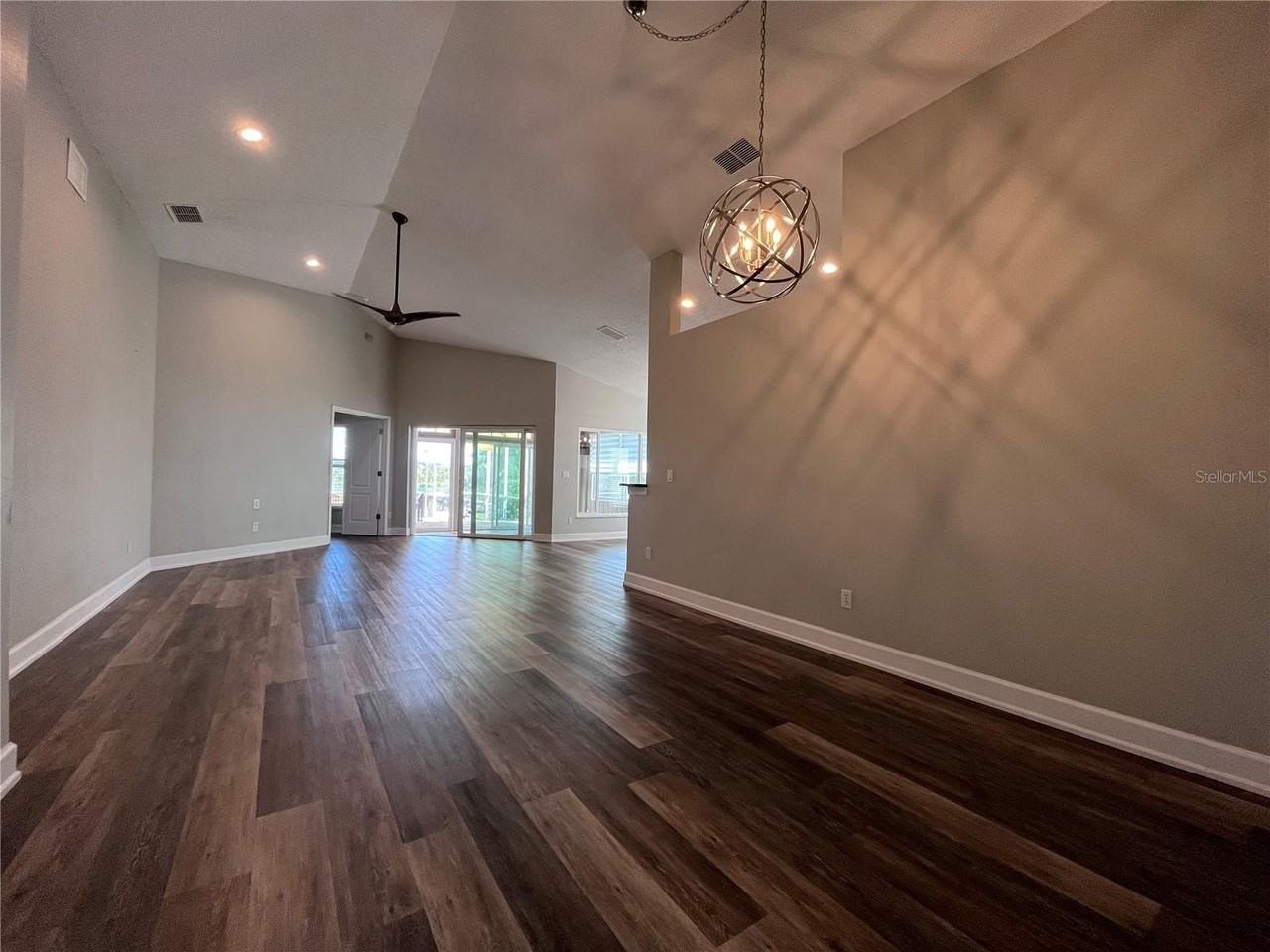 3705 Seminole Dr - Photo 6 of 20