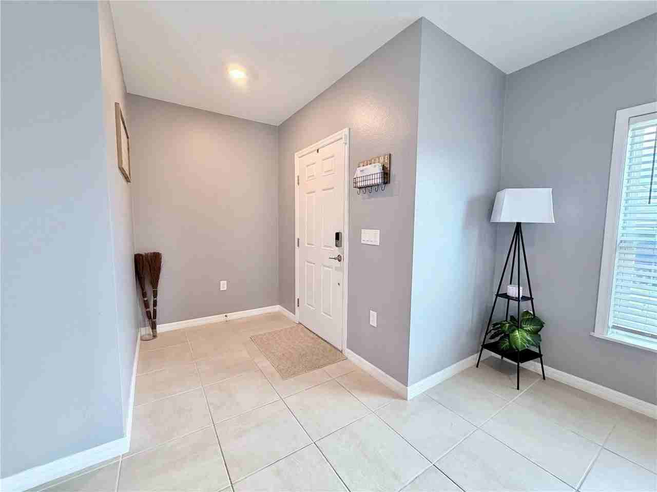 2531 Driftwood St - Photo 4 of 15