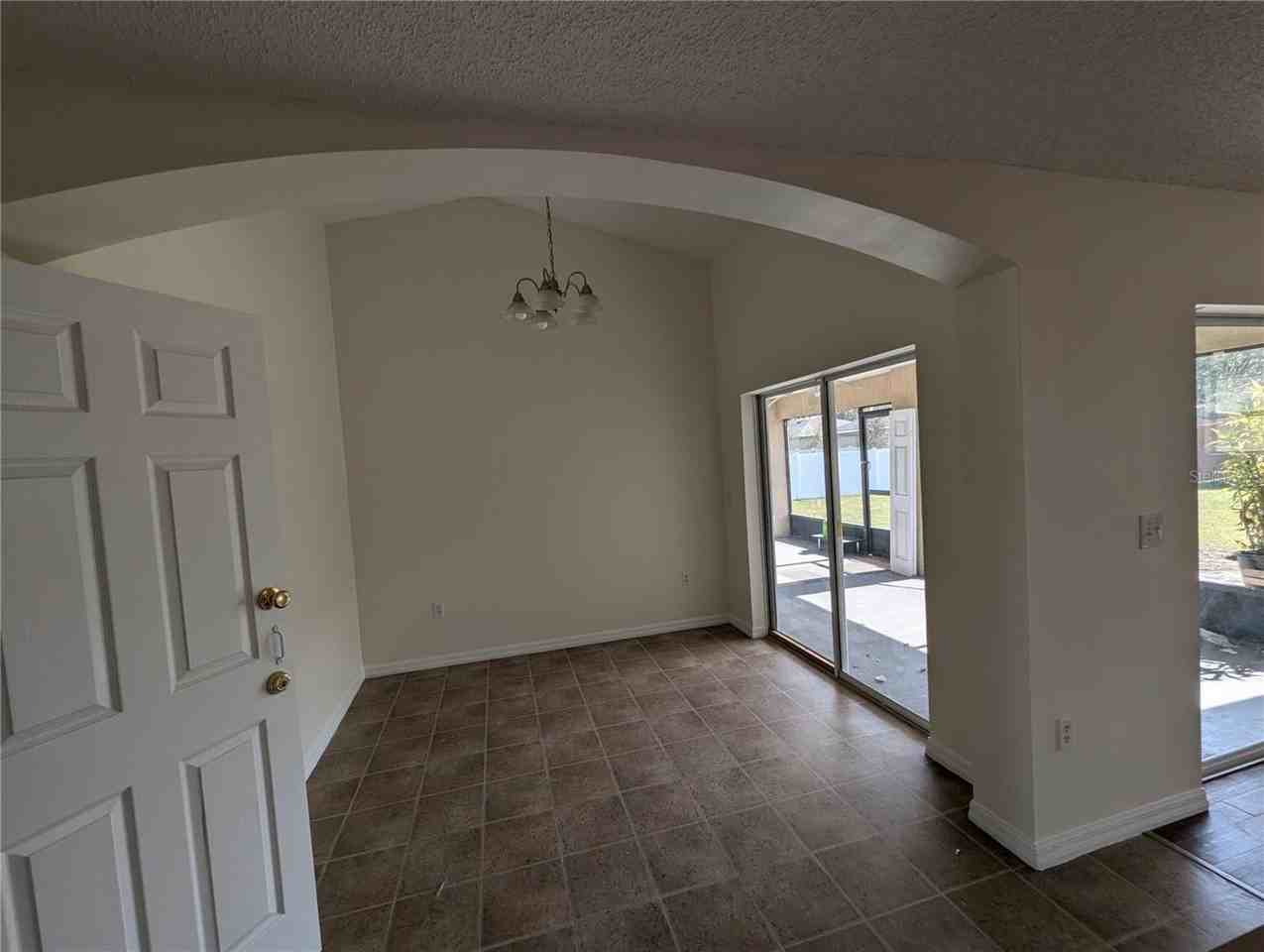 2791 Summerfield St - Photo 3 of 14
