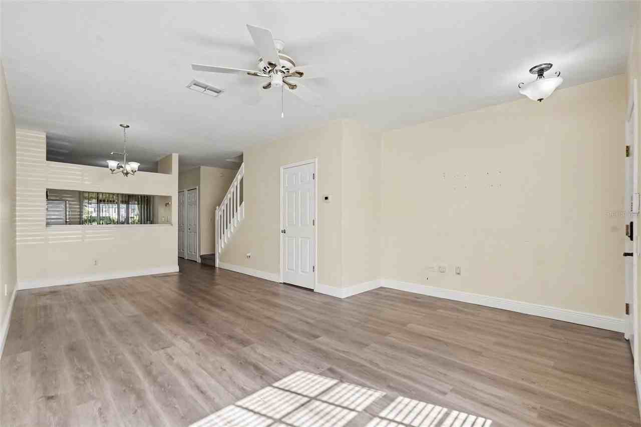 12369 Berkeley Square Dr - Photo 4 of 16